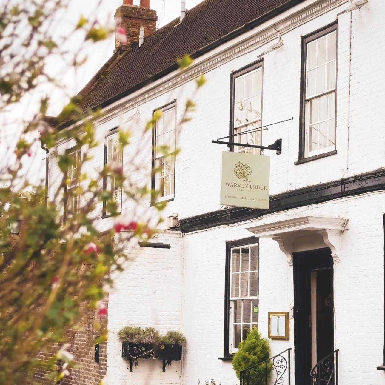 Warren Lodge Shepperton Eksteriør bilde